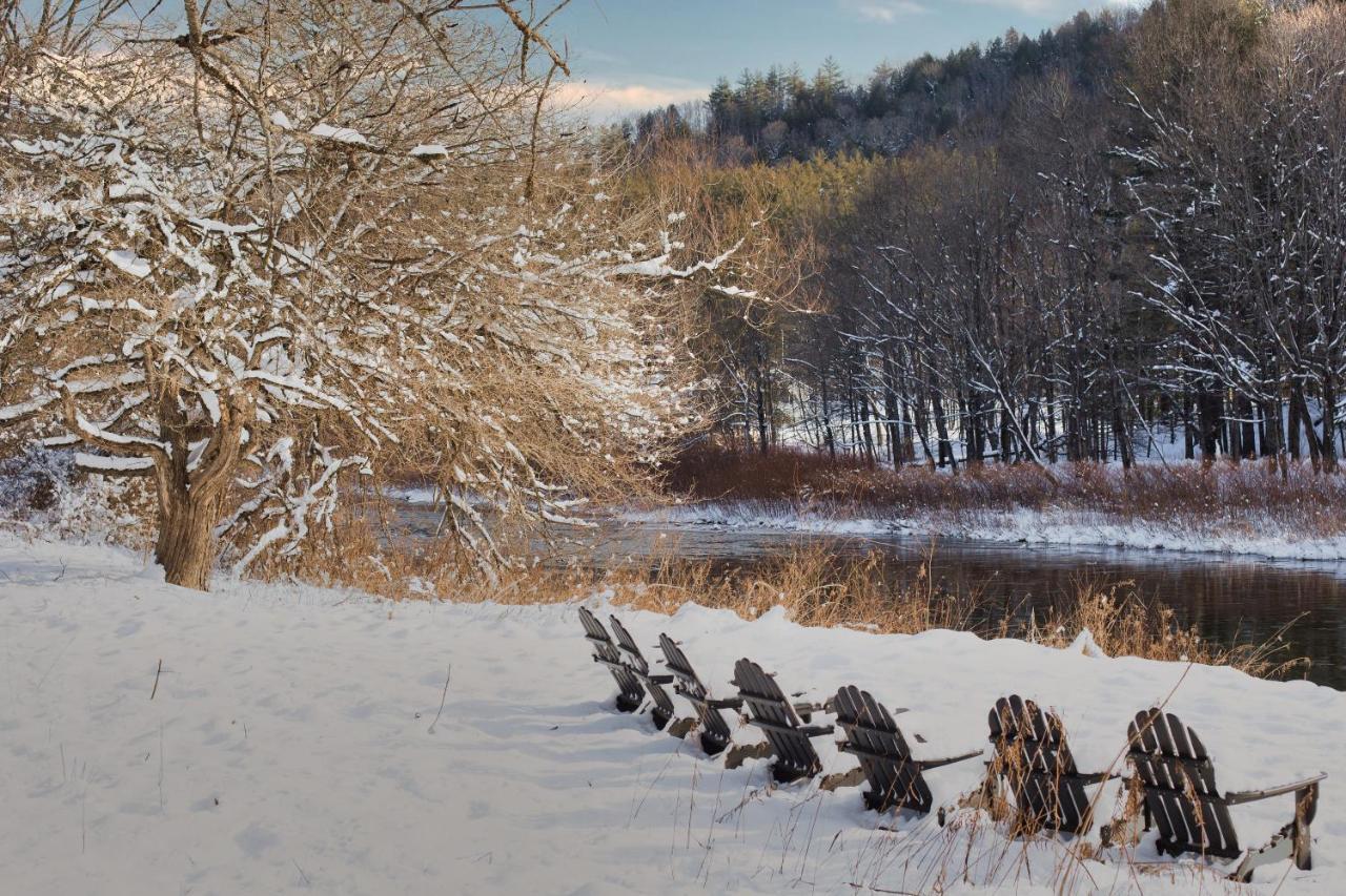 On The River Inn Вудсток Екстер'єр фото